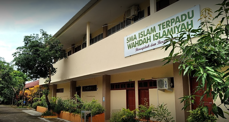Sekolah Menengah Atas (SMA) Islam Terpadu Wahdah lslamiyah Makassar